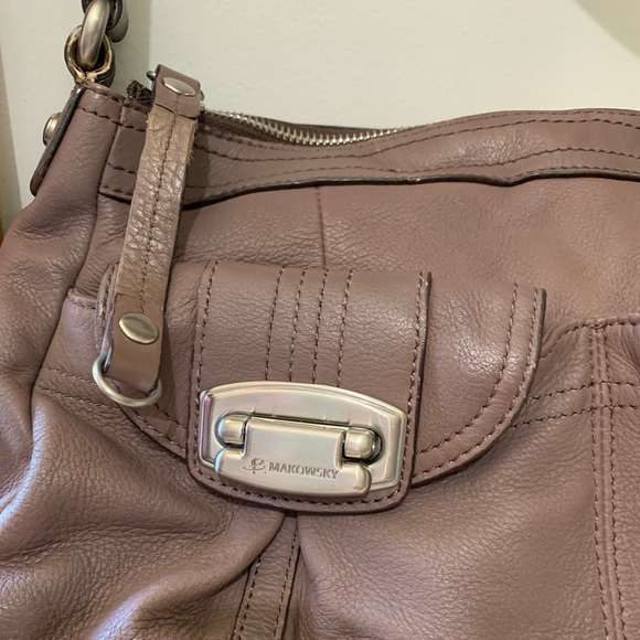 EUC B Makowski Leather Shoulder Bag - Taupe - Picture 2 of 3